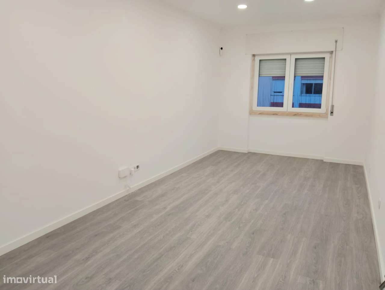 Apartamento T3 Totalmente Remodelado-7