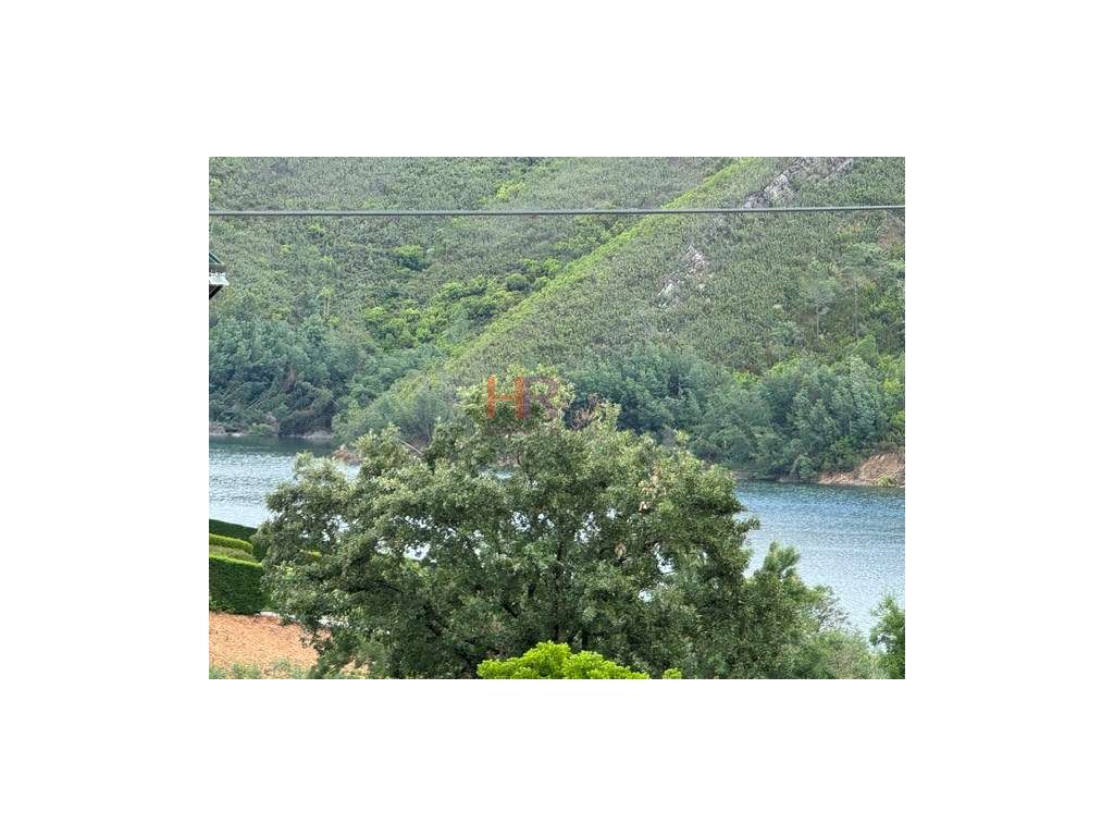 Moradia geminada nova em Águas Belas, Ferreira do Zêzere, com 3 qua...-4