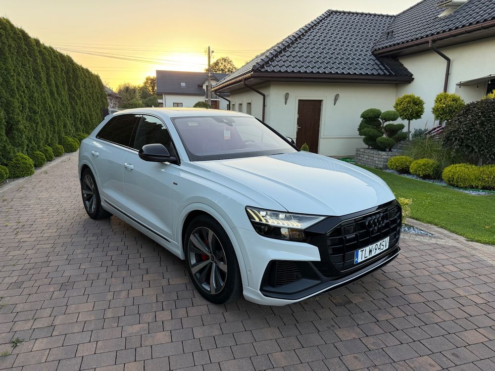 Audi Q8 55 TFSIe quattro tiptronic competition plus 2023