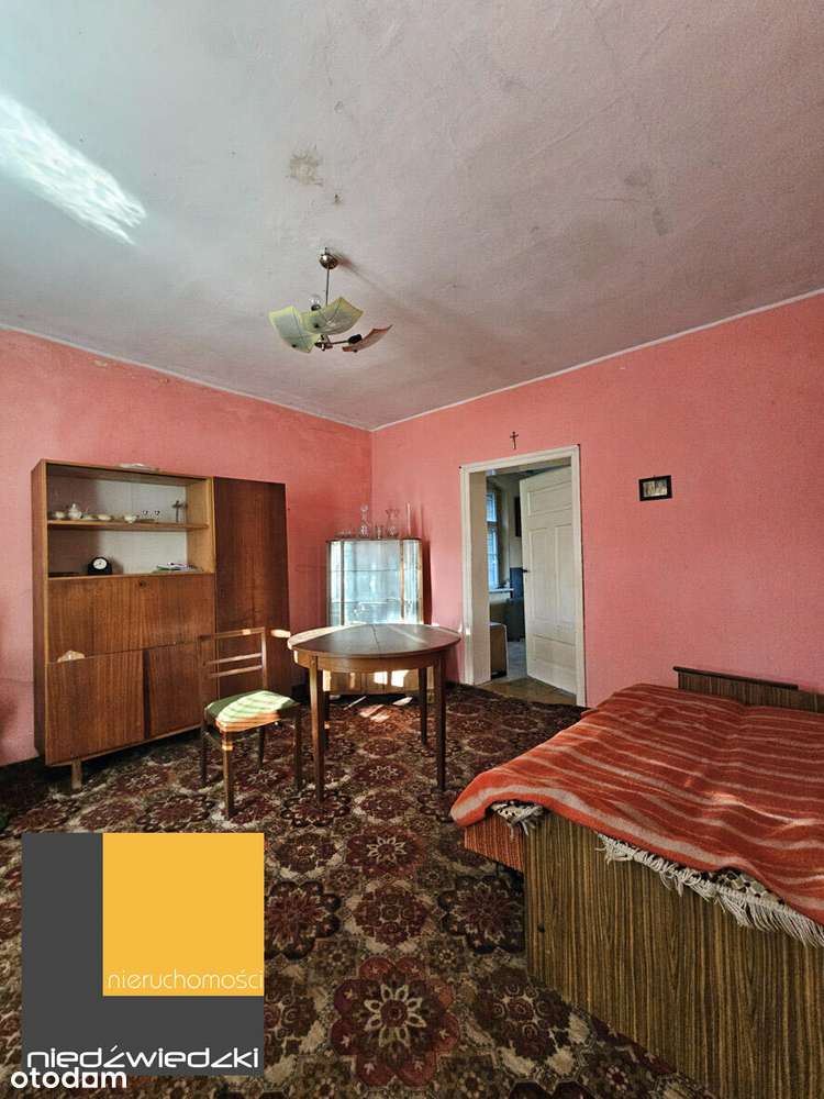 Dom do remontu z budynkami gospodarczymi!-8