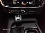 Volvo V90 Cross Country D5 AWD Geartronic Pro - 23