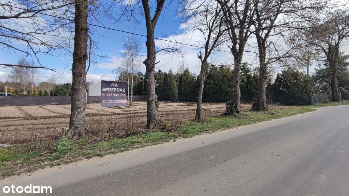 Dwie działki przy jeziorze-9