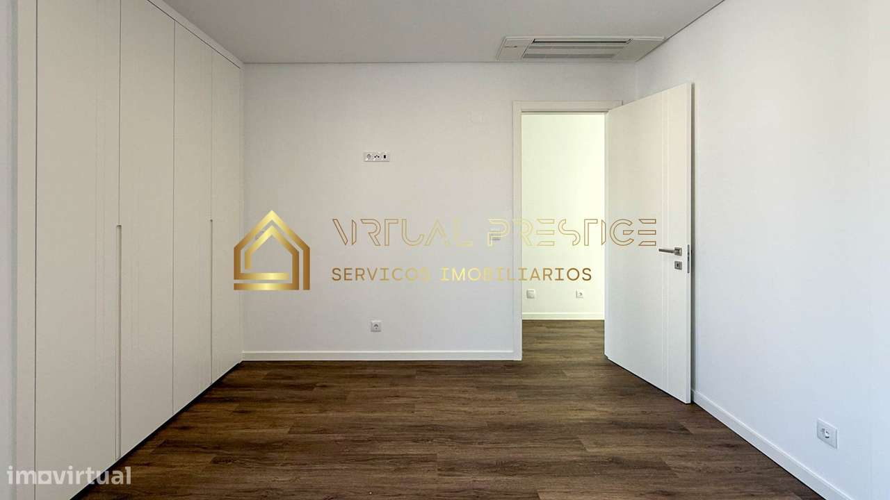 Moradia T4 Nova - 2 Suites - Piscina - Garagem - Valadares-27