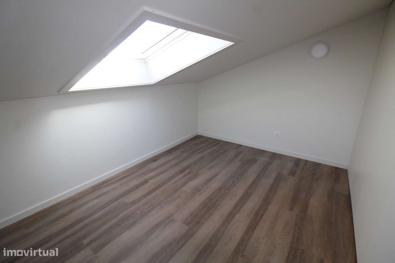 Luxuoso T3 Duplex em Viseu-27