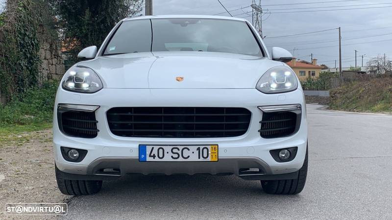 Porsche Cayenne Platinum Edition - 28