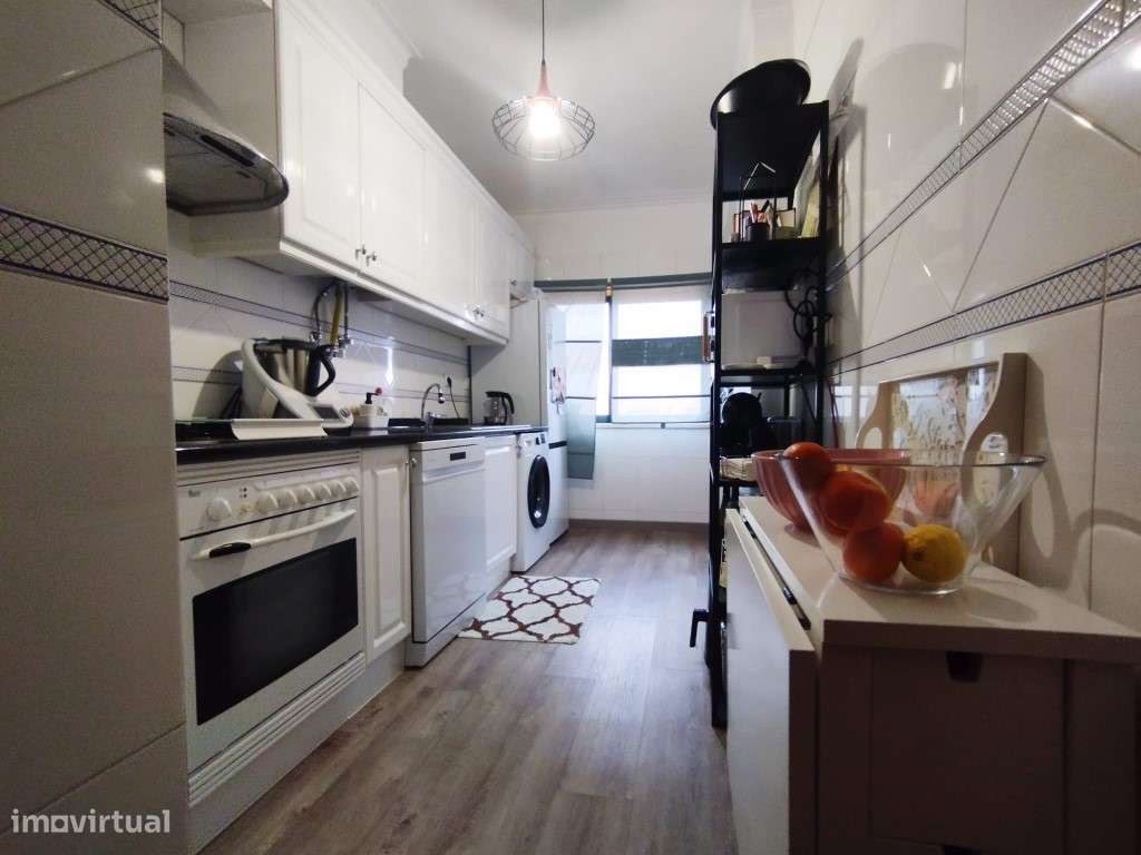 Apartamento T3 Renovado em São Marcos, Sintra-5
