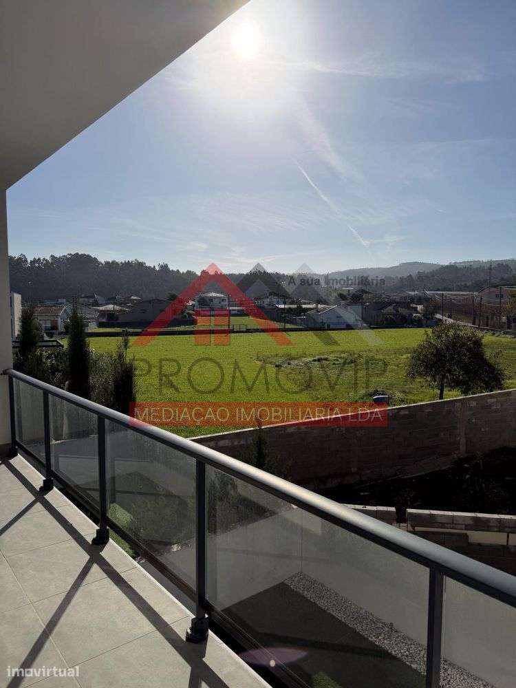 Moradia em Banda T3 Seminova Santo Tirso-21
