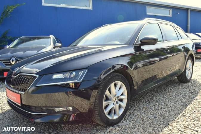 Skoda Superb ver-combi-2-0-tdi-dsg - 3