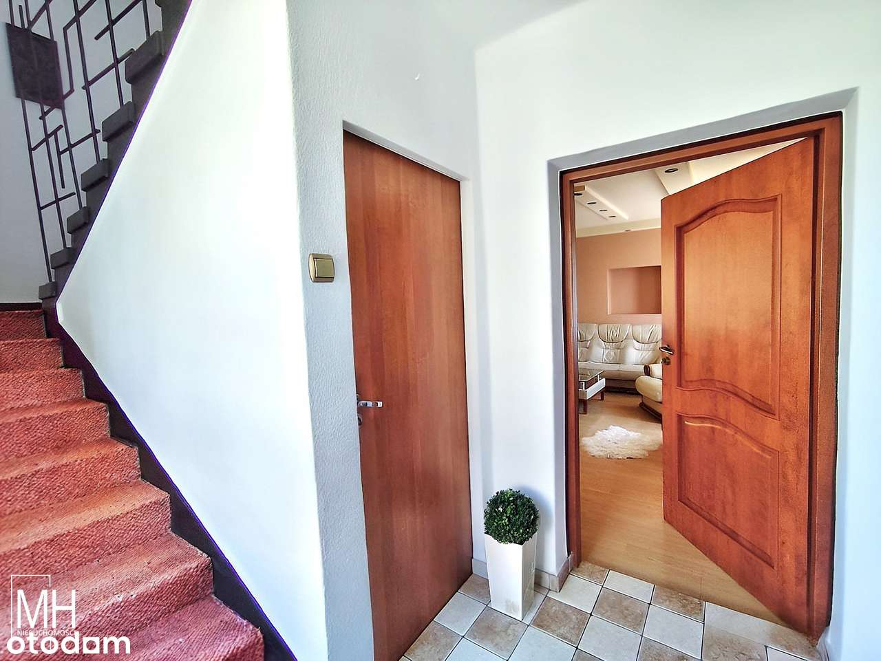 Dom 2 - rodzinny, możliwość zaadoptowania poddasza.-10