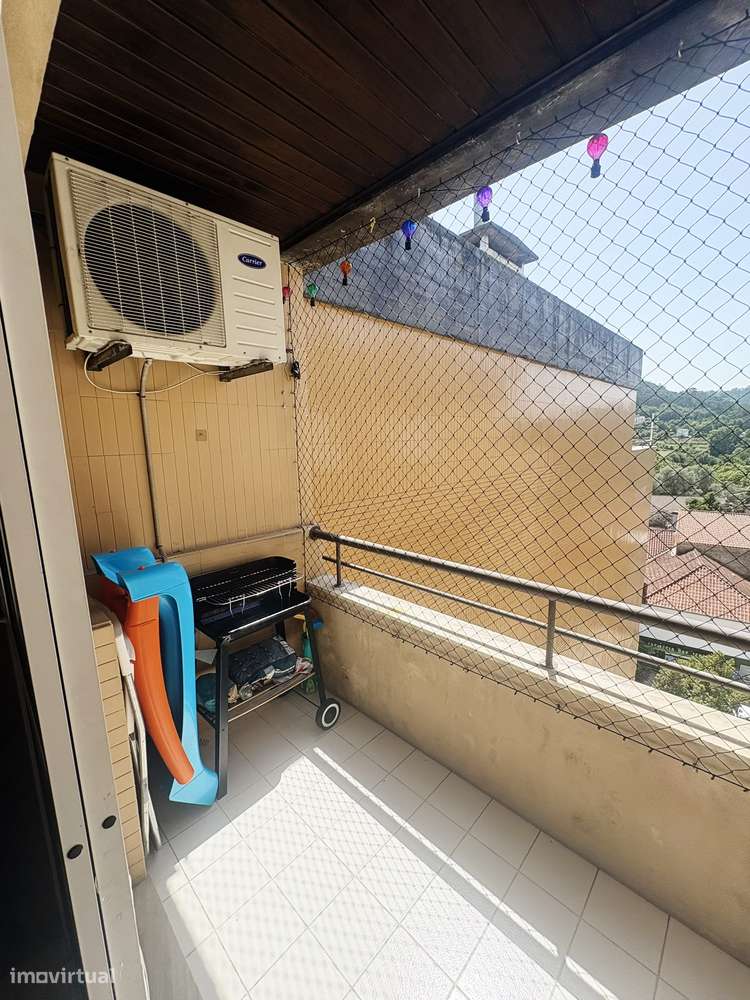 Apartamento T3 em Caldelas, Amares-23