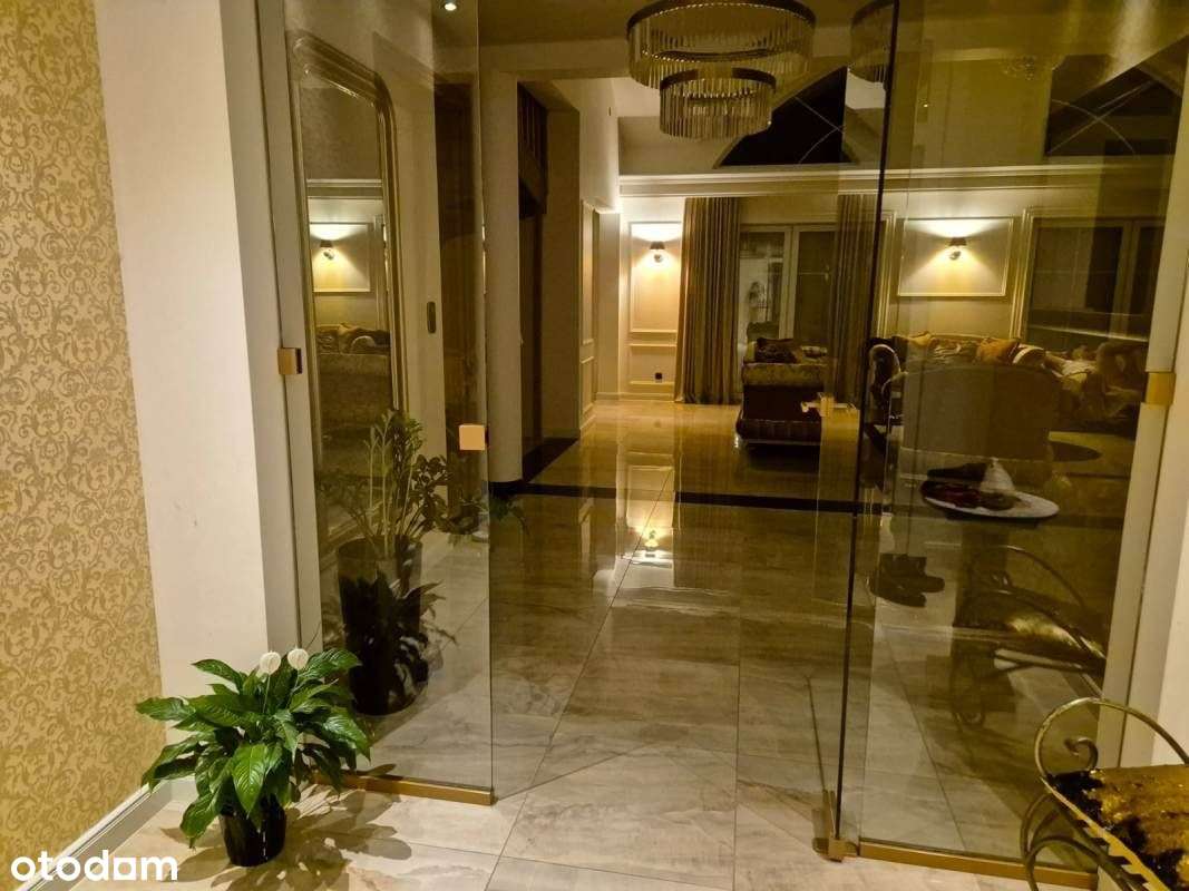 Nowoczesna rezydencja z własnym lasem -Lisiec Mały-11