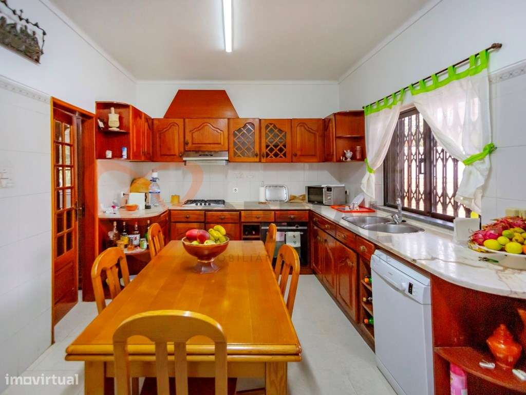 Moradia Isolada com 4 quartos para venda com Piscina, em Paderne, A...-10