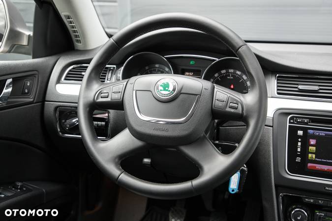 Skoda Superb - 16