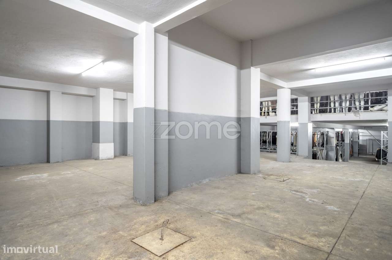 Espaço Comercial Multifuncional - Centro do Porto - Rua D. João IV - Grande imagem: 4/16