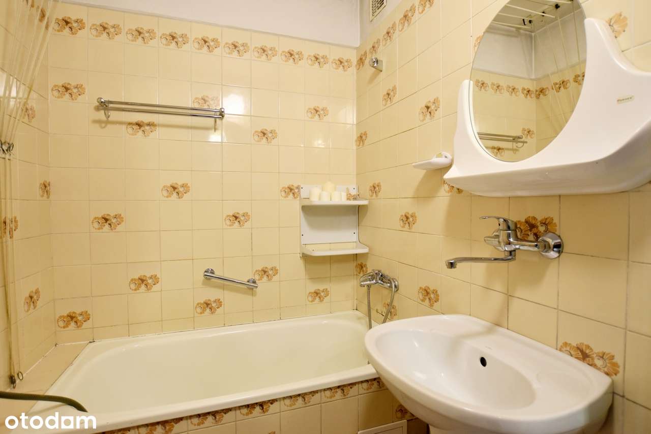 Mieszkanie na Drzymały, ładnie położone, do remontu, atrakcyjna cena!!-6