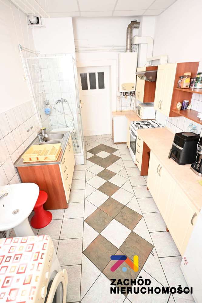 Całe piętro w kamienicy w centrum miasta-14