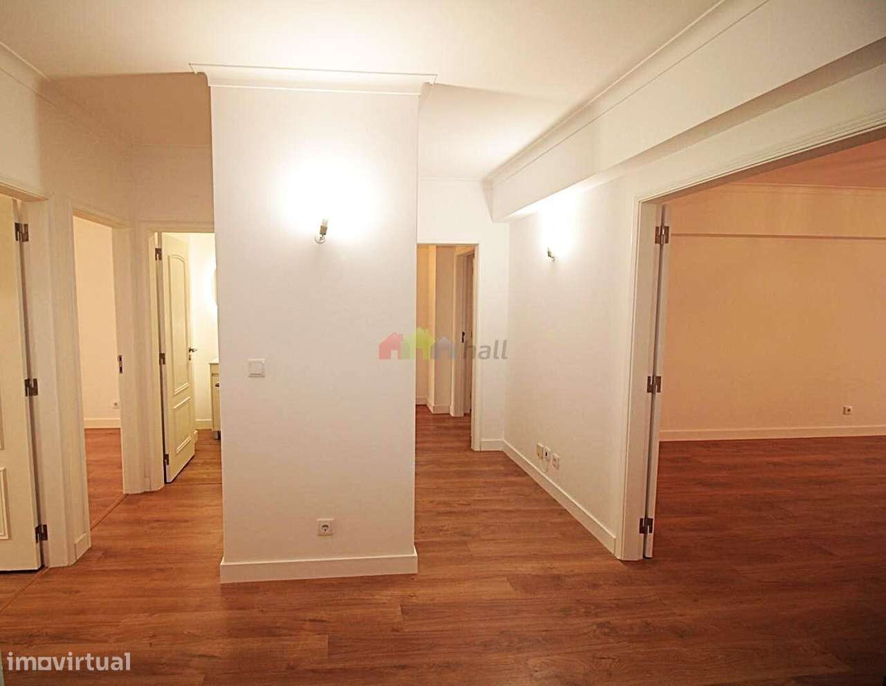 Apartamento T3 c/ garagem e arrecadação na Estrada da Luz-4