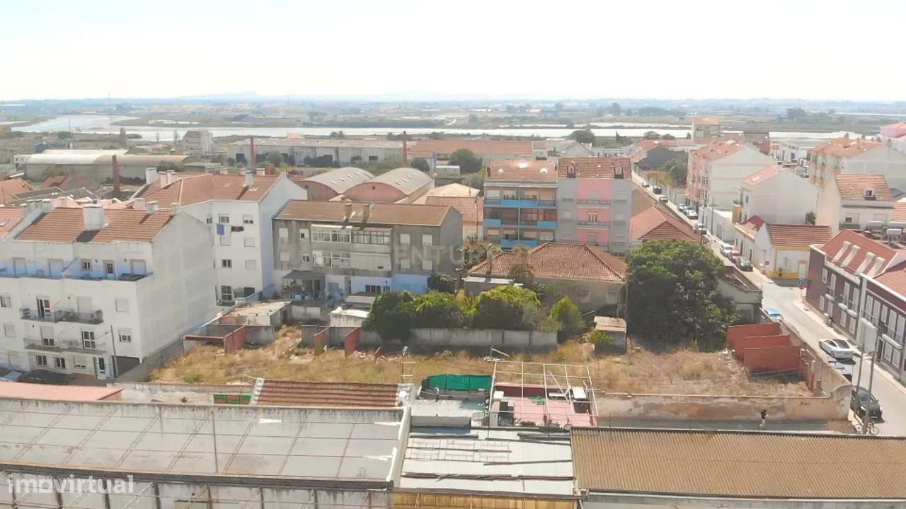 Terreno com viabilidade de construção para vários Prédios Residenciais - Grande imagem: 4/23