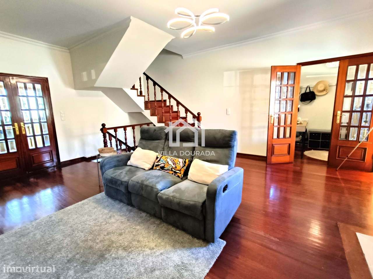 Moradia T3 ao centro de Pereiró com piscina. Aproveite! - Grande imagem: 5/40