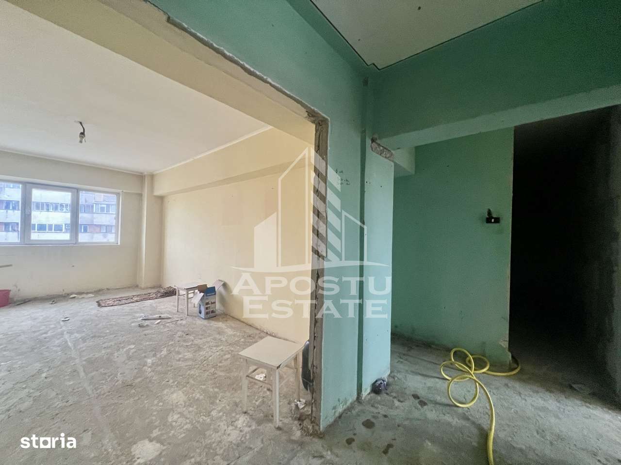 Apartament 4 camere, decomandat, etaj intermediar, Simion Barnutiu - Imagine principală: 3/10