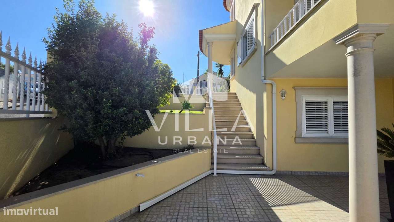 Moradia Isolada T4 com Cave, Sub-cave e Jardim | Charneca da Caparica-44