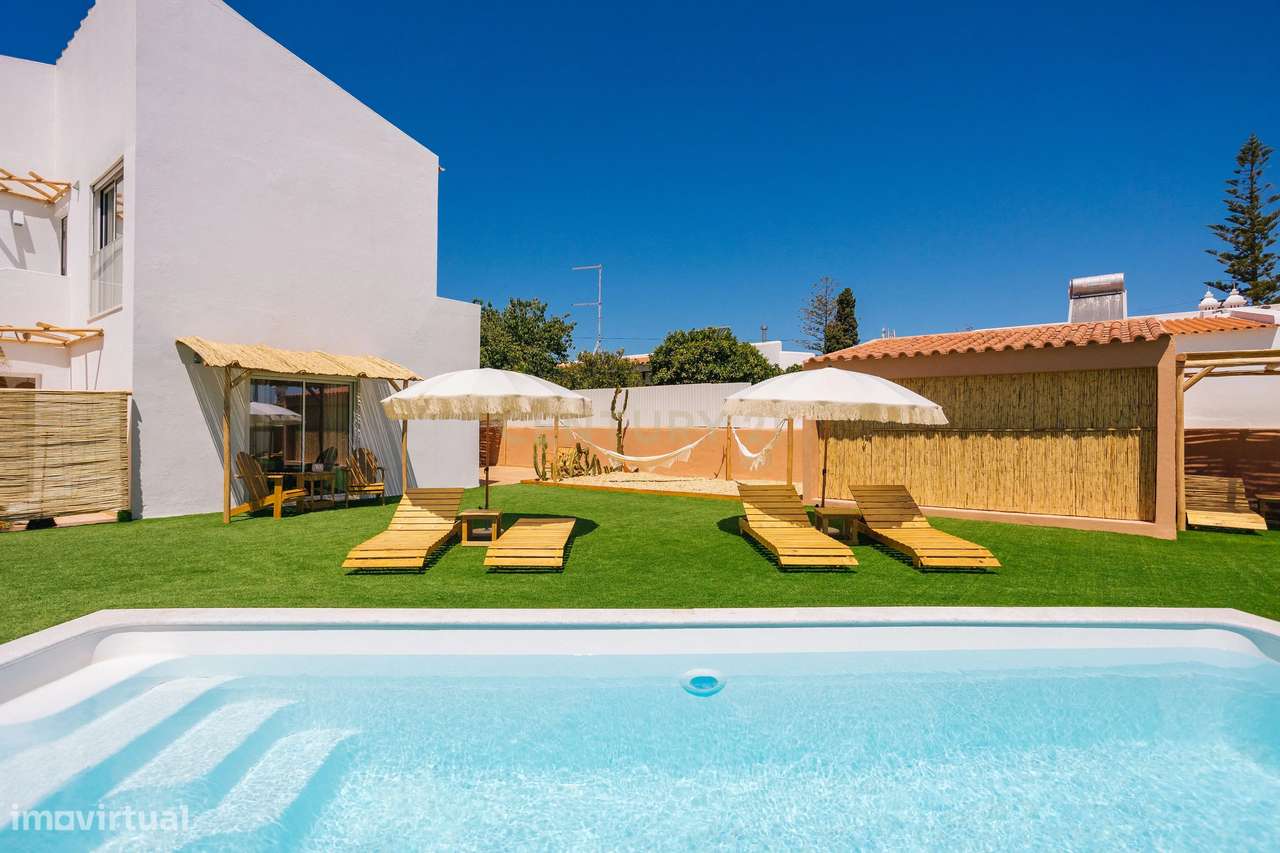 Moradia com 8 quartos em Albufeira , com piscina a poucos minutos da p - Grande imagem: 4/45