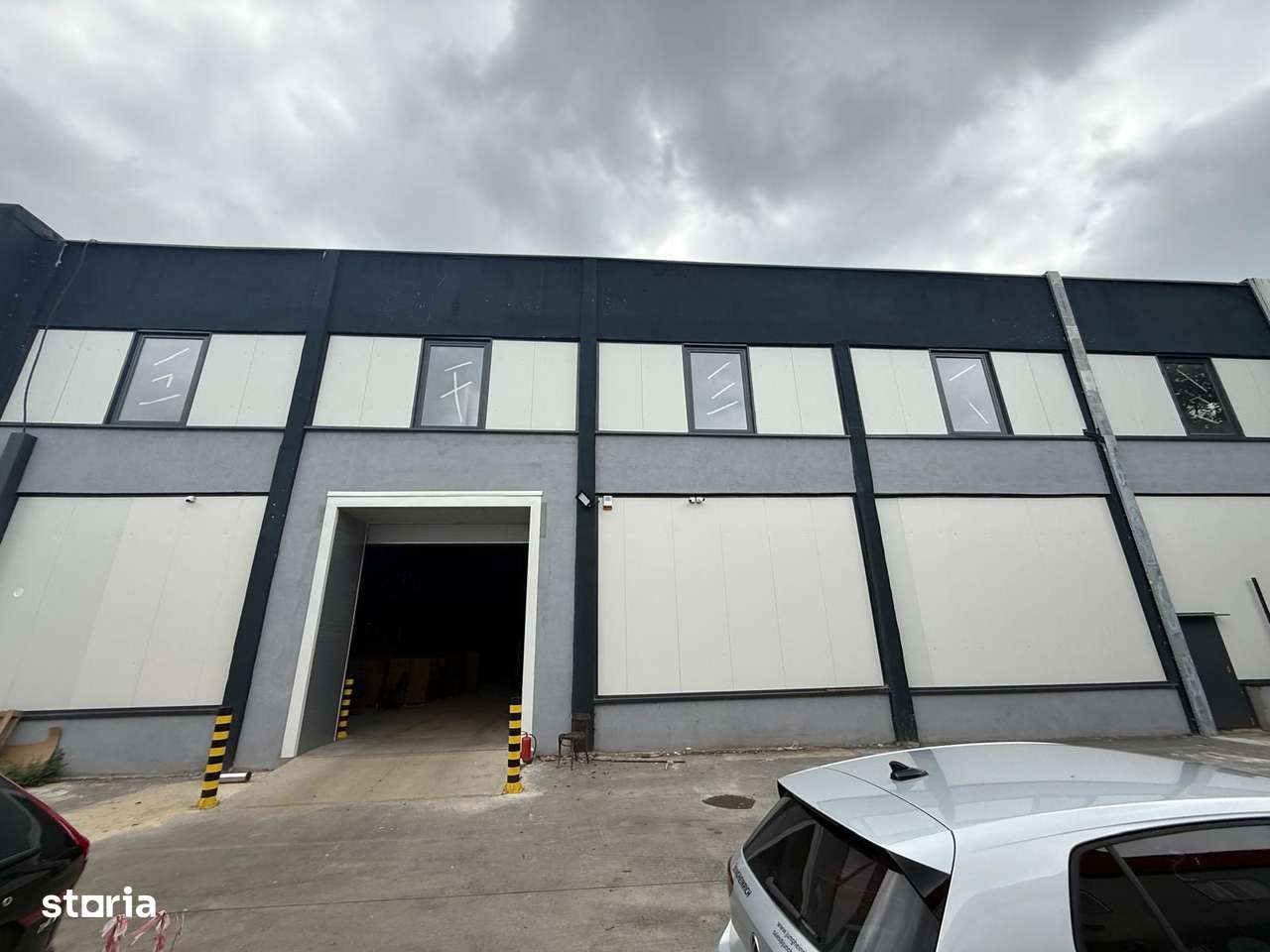 Hală/depozit 1.950 mp de vânzare, Sector 3, chiriaș, randament 8%-9