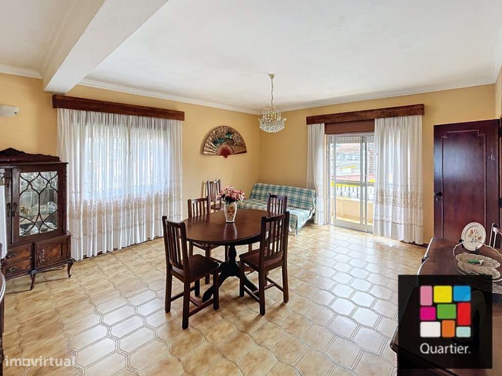 Moradia com 6 divisões-10