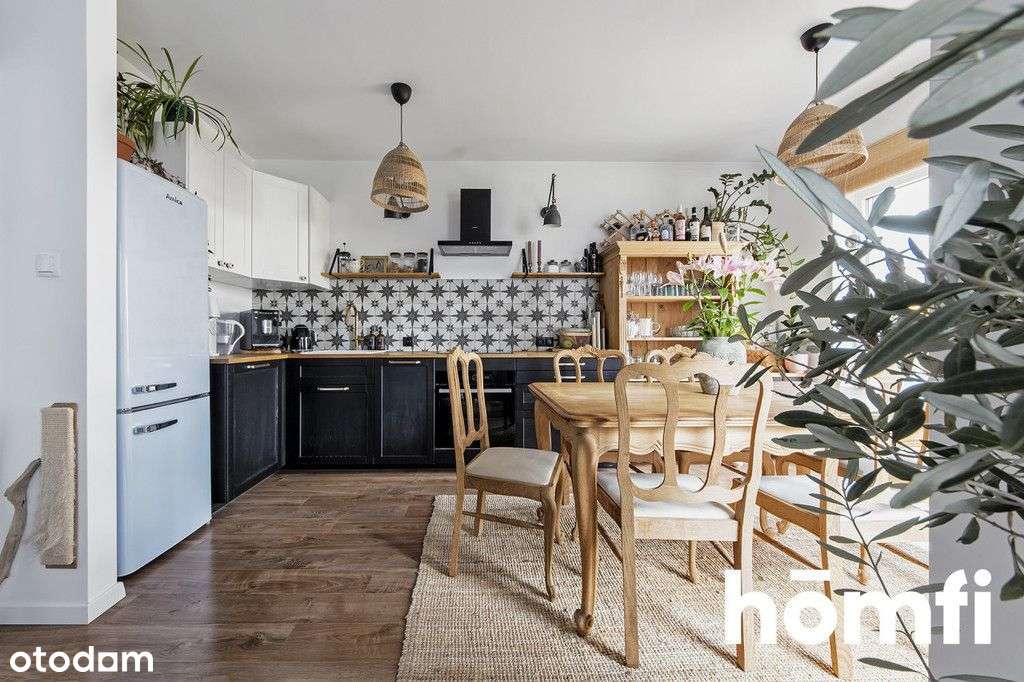 Na sprzedaż 3 pok, jasne mieszkanie w Dopiewcu-3