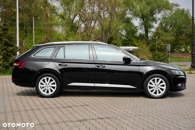 Skoda Superb Combi 1.6 TDI DSG Style - 17