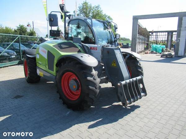 Claas SCORPION 7050 - 5