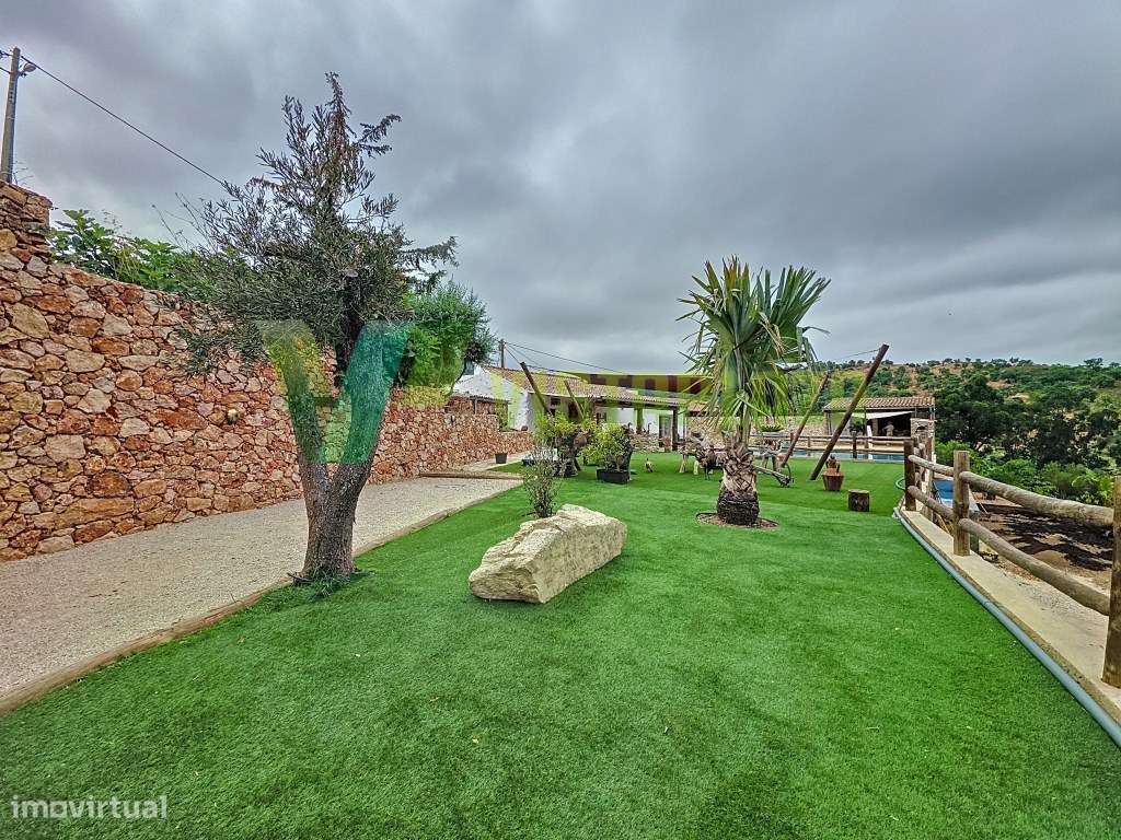 Moradia T3 com Piscina Totalmente Reabilitada, Loule - Alte - Algarve - Grande imagem: 4/51