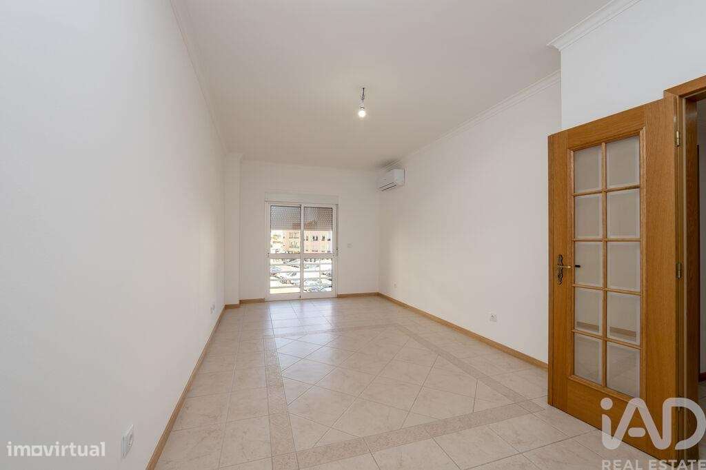 Apartamento T2 em Setúbal (São Sebastião) de 78,00 m2 - Grande imagem: 3/11