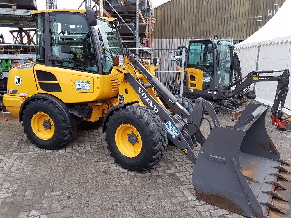 Volvo Volvo l25f ,2014 zaw. widelec i lopata 1200mm 1ml 2014
