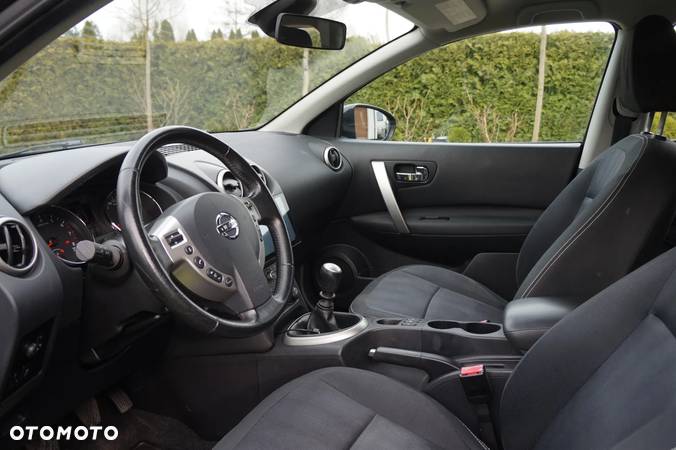 Nissan Qashqai 2.0 tekna - 11