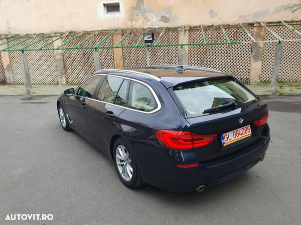 BMW Seria 5 520i Touring Aut. Luxury Line - 5