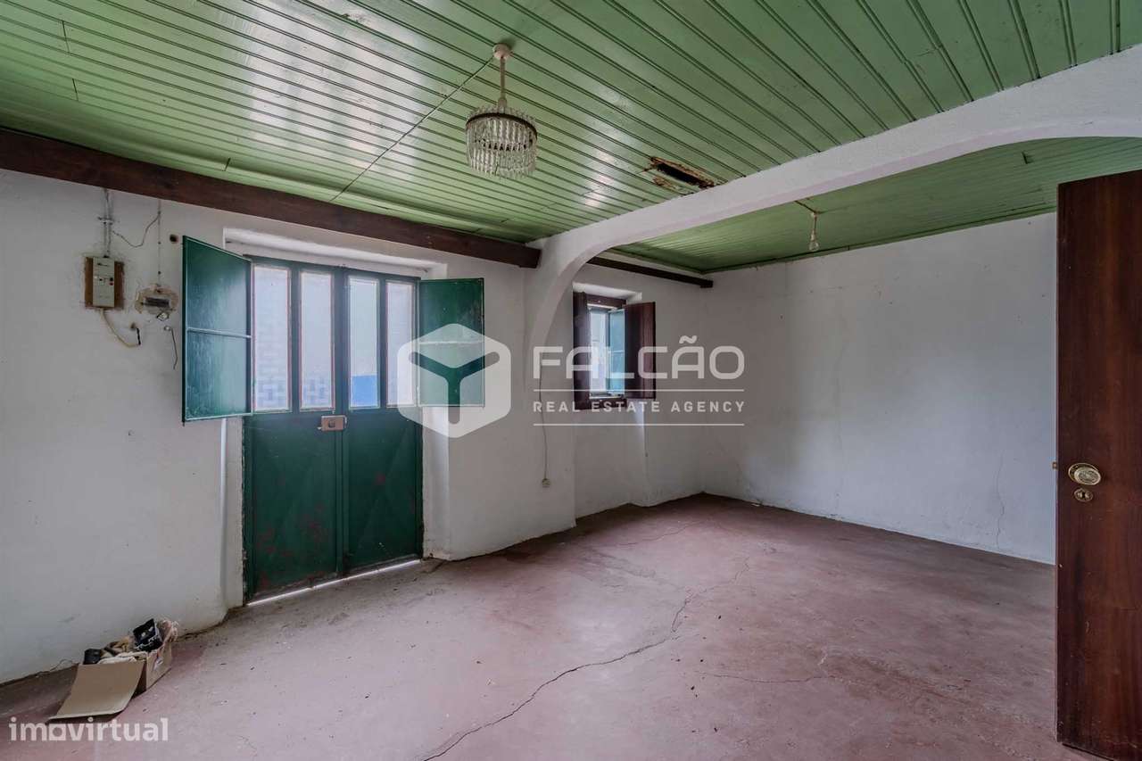 Moradia para Restaurar T2+2 Venda em Casével e Vaqueiros,Santarém-37