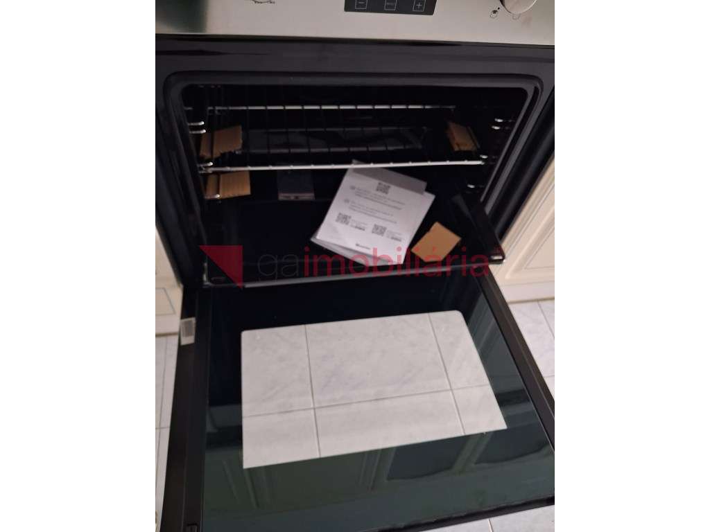 Apartamento T2+2 em Paredes, Alenquer-26