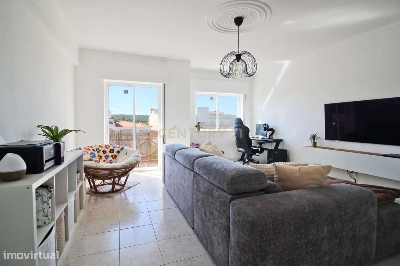 Apartamento T2 situado em Odiáxere, lagos.-5