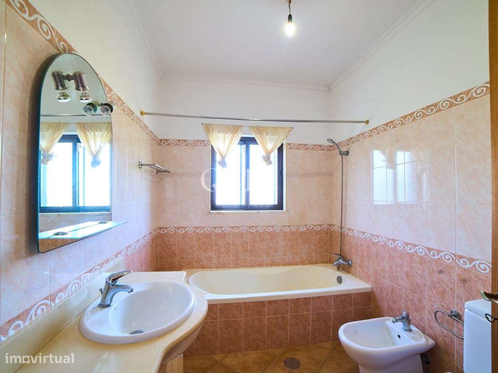 Um retiro intemporal no Algarve onde a elegância encontra a serenidade-18