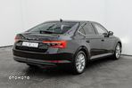 Skoda Superb 2.0 TDI SCR Style DSG - 5