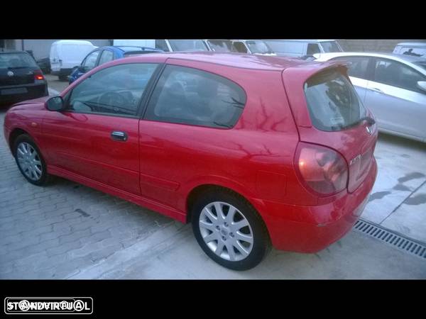 Traseira / Frente /Interior Nissan Almera 2005 - 2