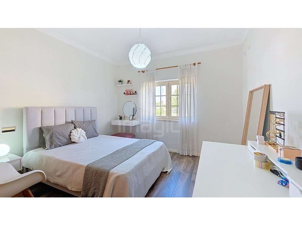 Moradia T4 isolada, usada, Encarnação - Mafra-21