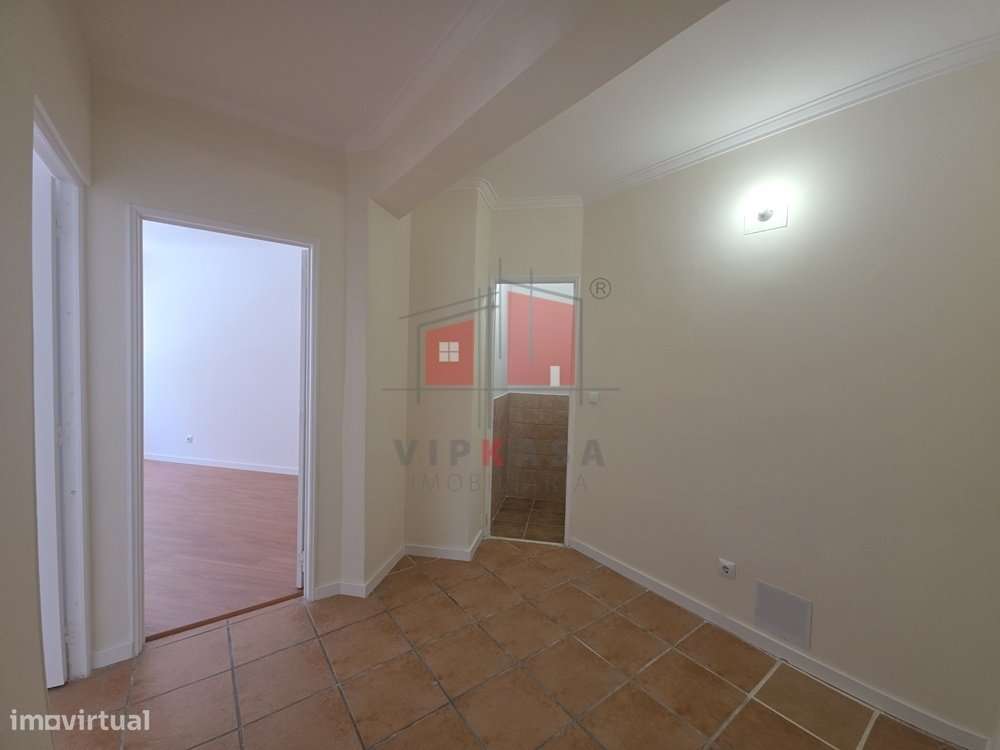 Apartamento T3 na Tapada da Mercês-6