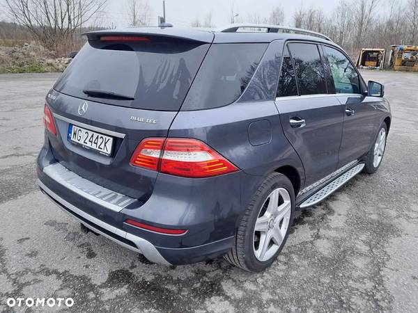 Mercedes-Benz ML 350 BlueTec 4-Matic - 3