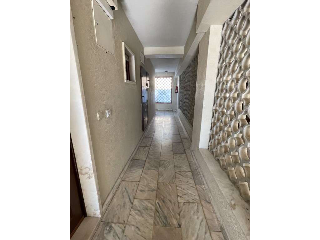 Apartamento T1 com Varanda e Vista de Mar - Viva a Tranquilidade à ...-9