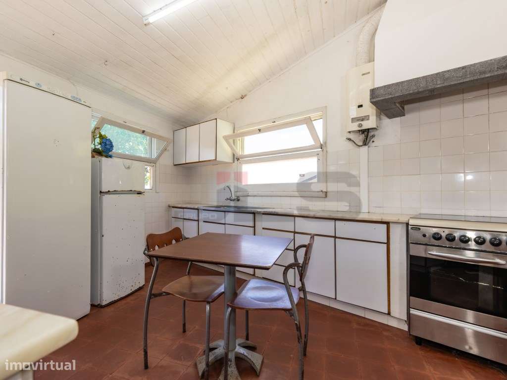 Moradia inserida em terreno de 569m2, Ponta Delgada Ilha de São Miguel-12