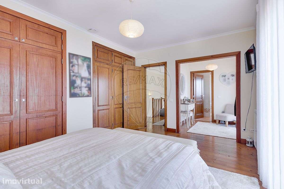 Moradia T5 para venda-17