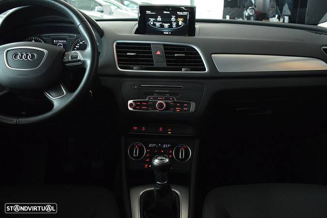 Audi Q3 2.0 TDI Sport - 33