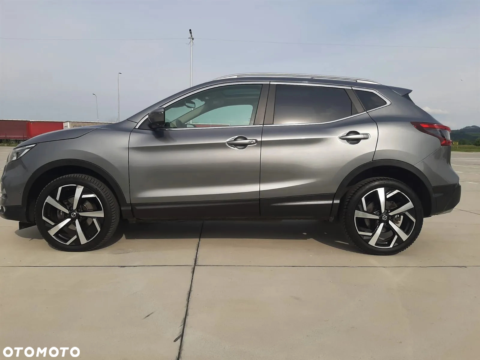 Nissan Qashqai 1.6 DCi Xtronic TEKNA - 5